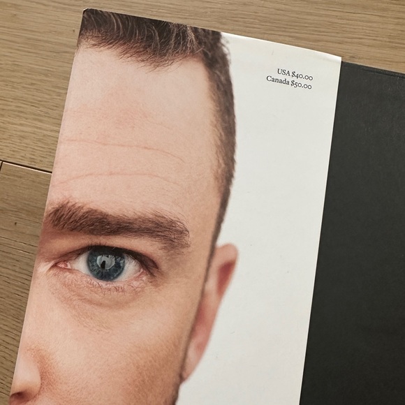 Justin Timberlake’s Book: Hindsight - Barnes & Noble Exclusive Edition - Picture 5 of 6